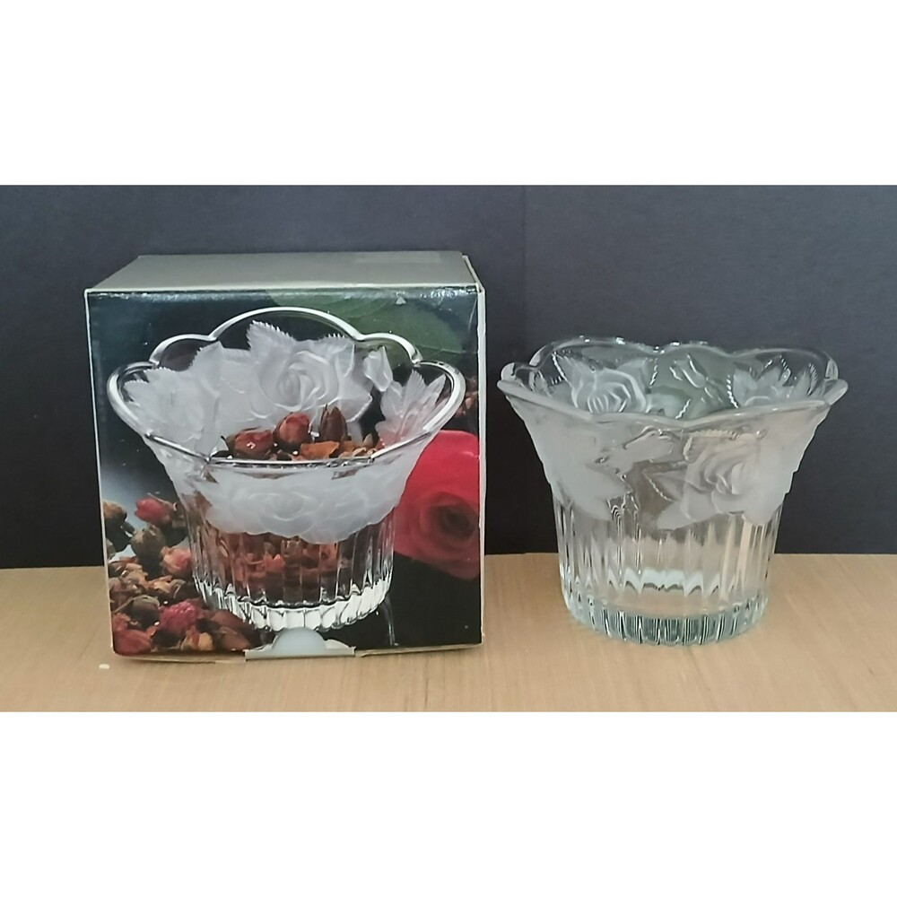 Home Beautiful Rose Pearls Glass Potpourri Holder Vase Centerpiece Made in Japan